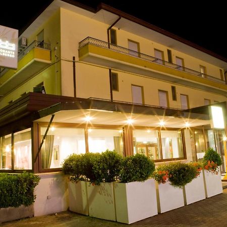 Albergo Ristorante Protti Cattolica Exterior foto